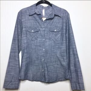 Francesca’s Love Notes Denim Chambray Top Size Small